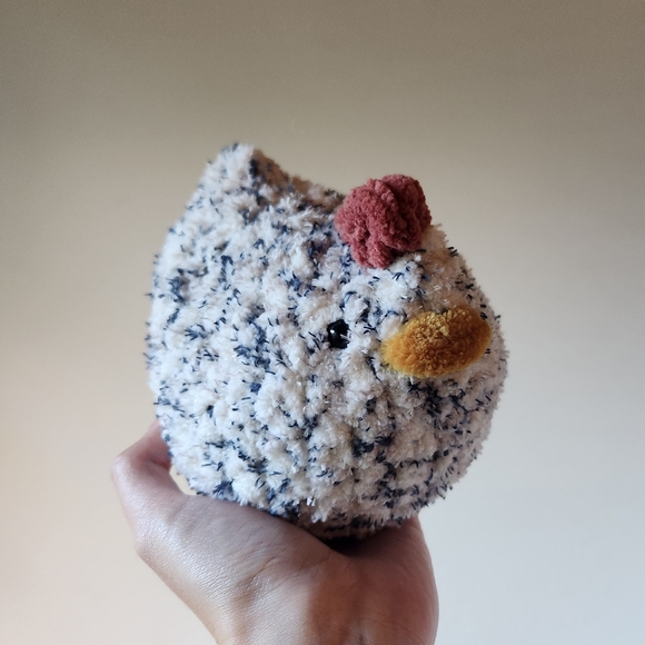 Handmade crochet oreo black and white chicken plushy - Picture 2 of 3